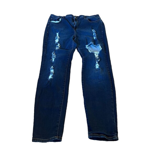 Fashion Nova 3X Distressed Jeggings - Picture 4 of 6